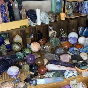 Random Crystal Pull - Medium Sphere